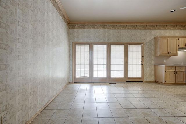 1801 Churchill Road, Yukon, OK 73099