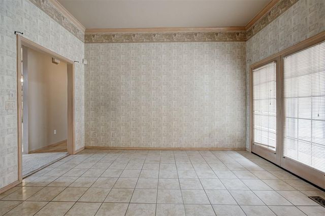 1801 Churchill Road, Yukon, OK 73099