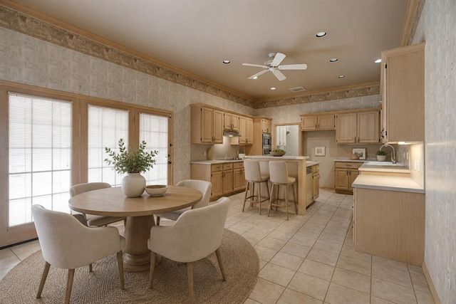 1801 Churchill Road, Yukon, OK 73099