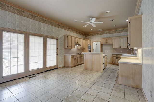 1801 Churchill Road, Yukon, OK 73099
