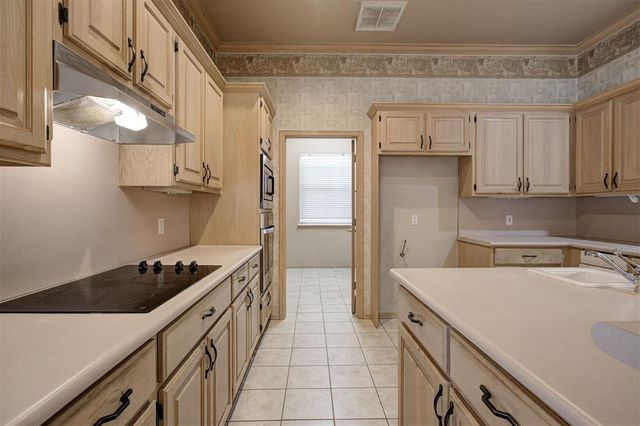 1801 Churchill Road, Yukon, OK 73099