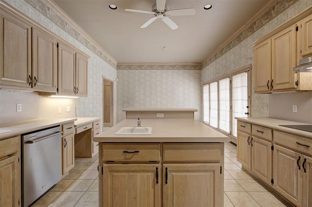 1801 Churchill Road, Yukon, OK 73099