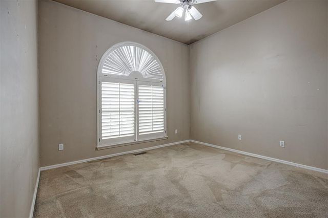 1801 Churchill Road, Yukon, OK 73099