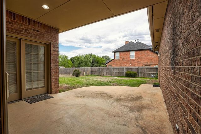 1801 Churchill Road, Yukon, OK 73099