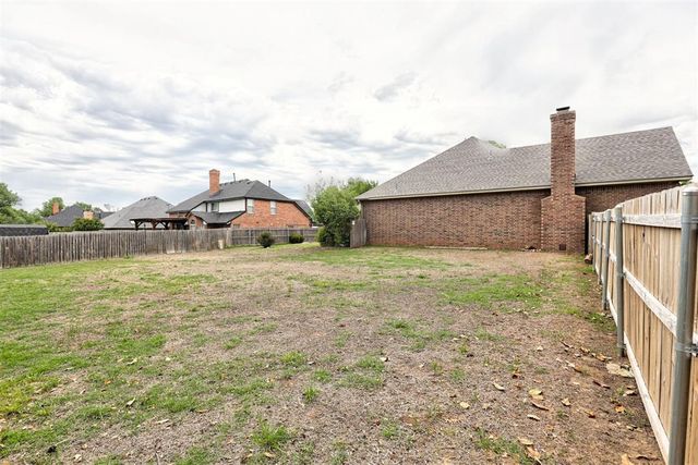 1801 Churchill Road, Yukon, OK 73099