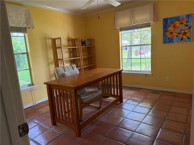 1290 5th Place, Vero Beach, FL 32962