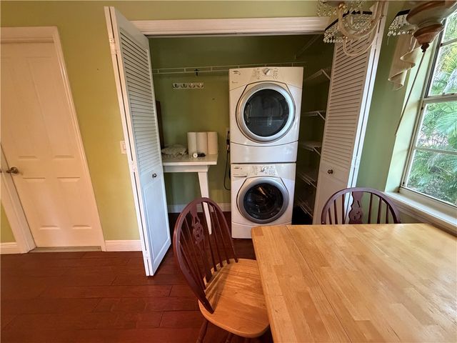 1290 5th Place, Vero Beach, FL 32962