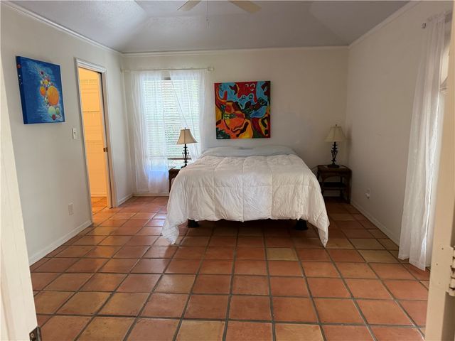 1290 5th Place, Vero Beach, FL 32962