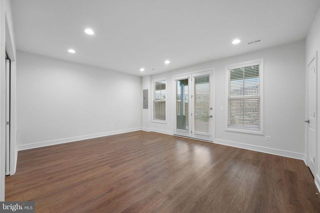 43421 FARRINGDON SQ, Ashburn, VA 20148