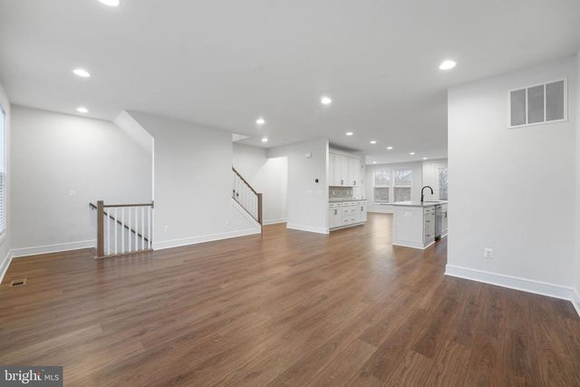 43421 FARRINGDON SQ, Ashburn, VA 20148