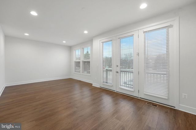 43421 FARRINGDON SQ, Ashburn, VA 20148