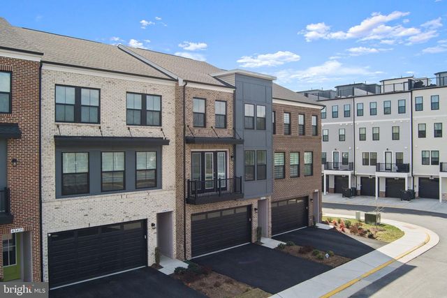 43421 FARRINGDON SQ, Ashburn, VA 20148