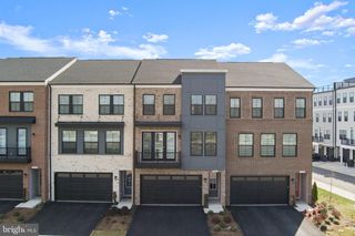 43421 FARRINGDON SQ, Ashburn, VA 20148
