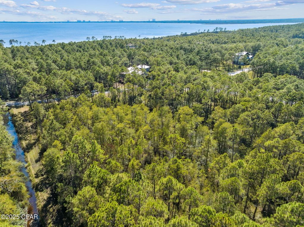 Image 5 of property listing at 7628 Coastal Hammock Trail, Panama City Beach, FL 32413