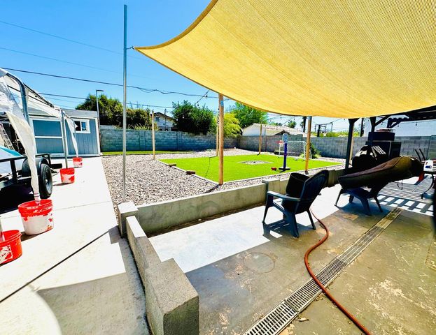 13815 N 11th Street, Phoenix, AZ 85022