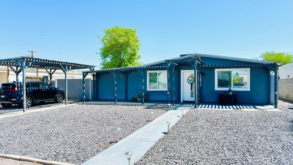 13815 N 11th Street, Phoenix, AZ 85022