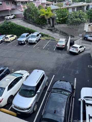 1614 Emerson Street 12, Honolulu, HI 96813