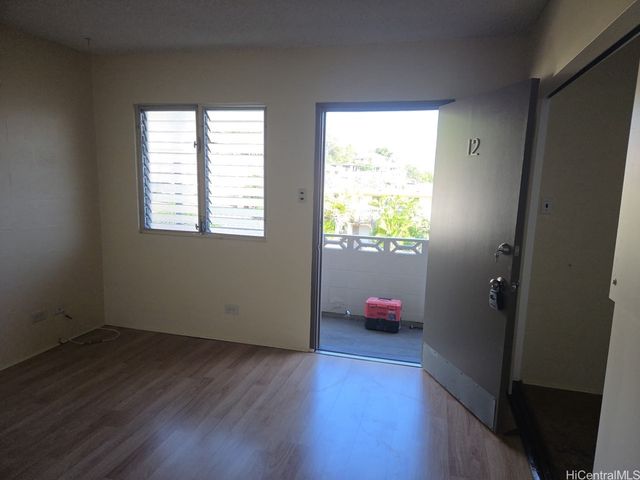 1614 Emerson Street 12, Honolulu, HI 96813