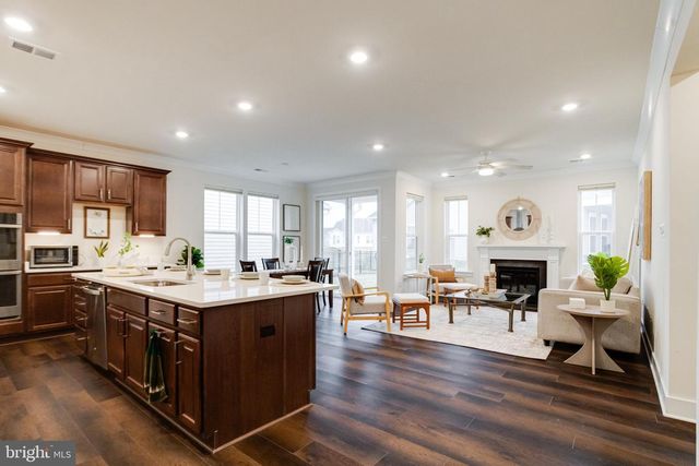 298 RUSTIC WOOD DR, Gettysburg, PA 17325