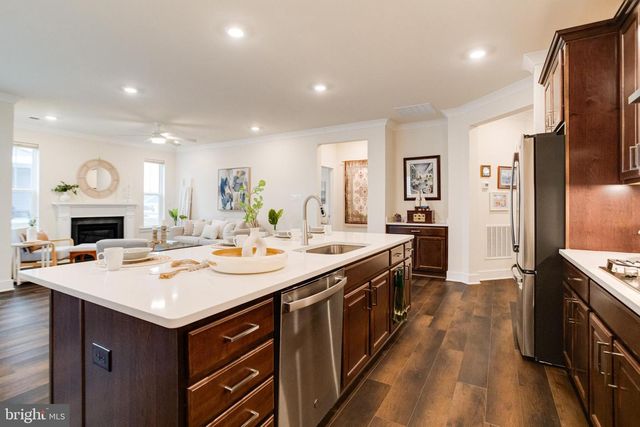 298 RUSTIC WOOD DR, Gettysburg, PA 17325