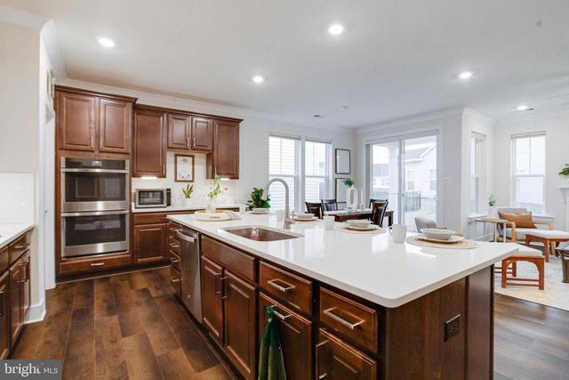 298 RUSTIC WOOD DR, Gettysburg, PA 17325