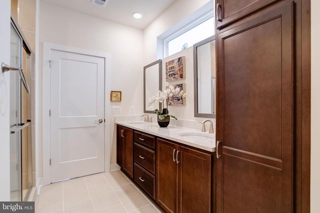 298 RUSTIC WOOD DR, Gettysburg, PA 17325