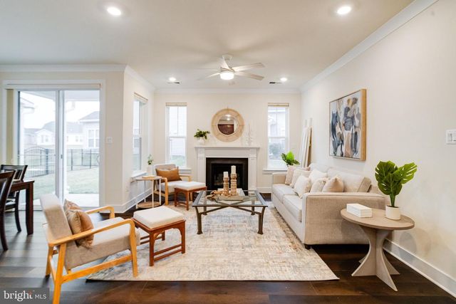 298 RUSTIC WOOD DR, Gettysburg, PA 17325