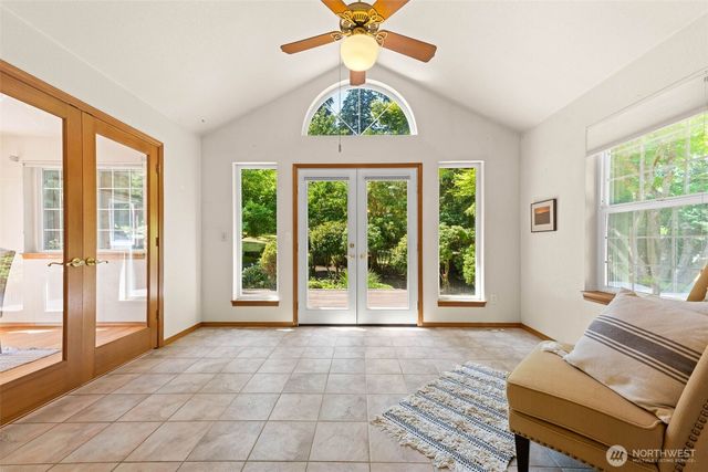 654 9th Avenue, Fox Island, WA 98333