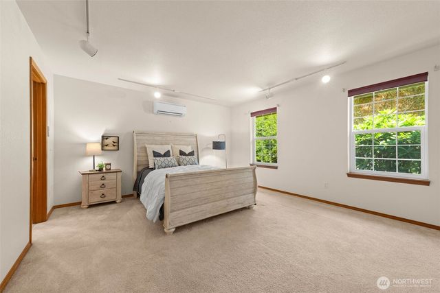654 9th Avenue, Fox Island, WA 98333