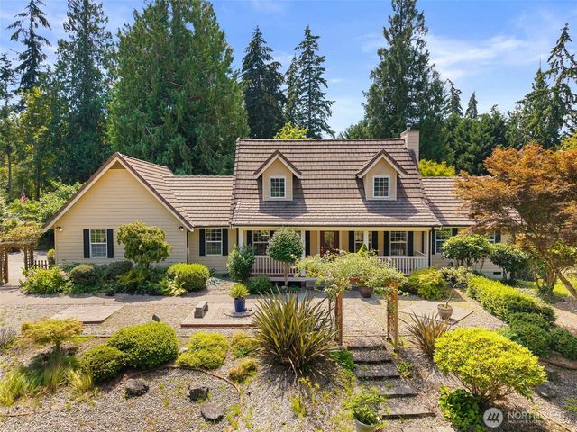 654 9th Avenue, Fox Island, WA 98333