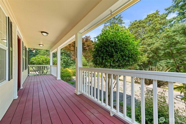 654 9th Avenue, Fox Island, WA 98333