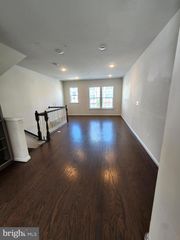 DEBERT CIR, Hanover, MD 21076