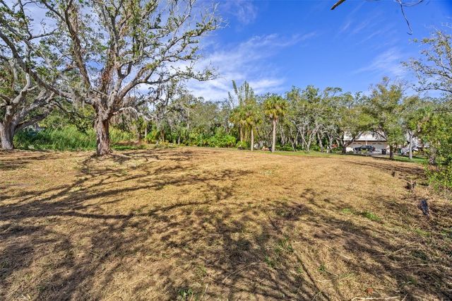 IRWIN STREET, Safety Harbor, FL 34695