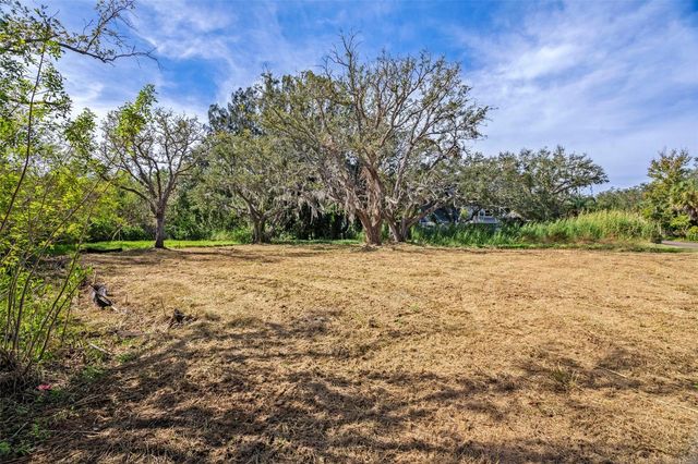 IRWIN STREET, Safety Harbor, FL 34695