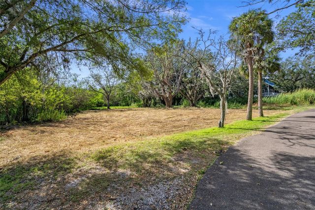 IRWIN STREET, Safety Harbor, FL 34695