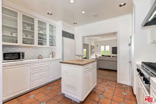 219 S McCarty Drive, Beverly Hills, CA 90212