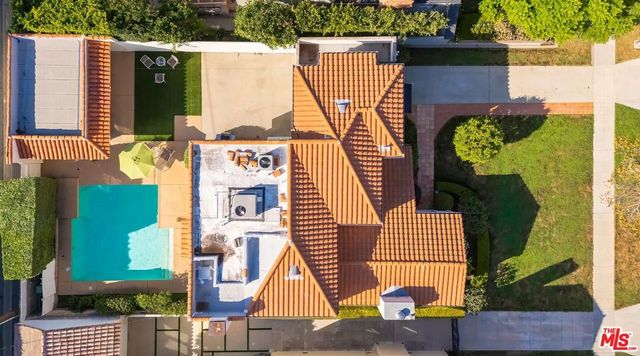 219 S McCarty Drive, Beverly Hills, CA 90212