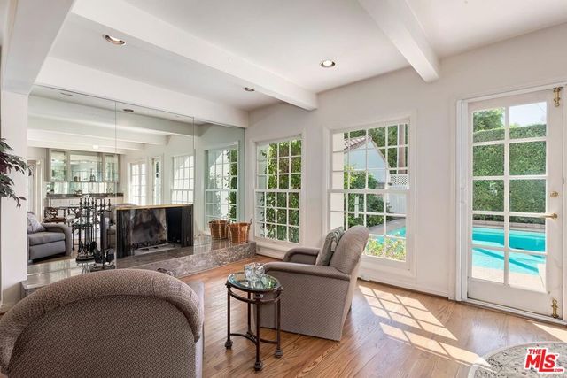 219 S McCarty Drive, Beverly Hills, CA 90212