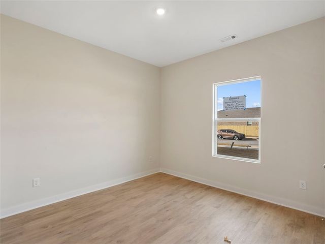 4628 W Aurora Street, Fayetteville, AR 72704