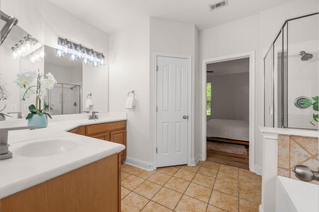 14429 American Kestrel DR, Austin, TX 78738