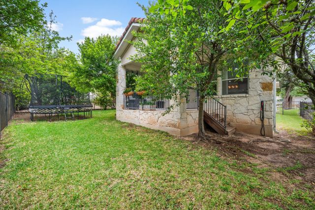 14429 American Kestrel DR, Austin, TX 78738