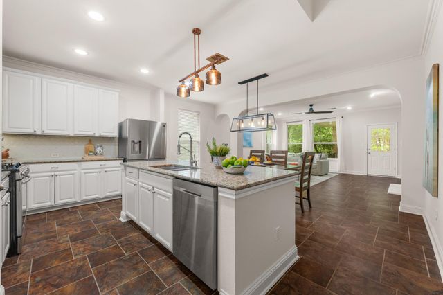 14429 American Kestrel DR, Austin, TX 78738