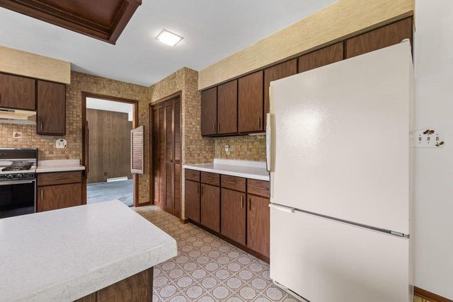 W378N5832 Farmwood HEIGHTS, Oconomowoc, WI 53066