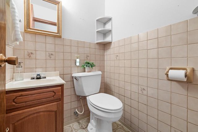 W378N5832 Farmwood HEIGHTS, Oconomowoc, WI 53066