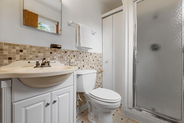 W378N5832 Farmwood HEIGHTS, Oconomowoc, WI 53066