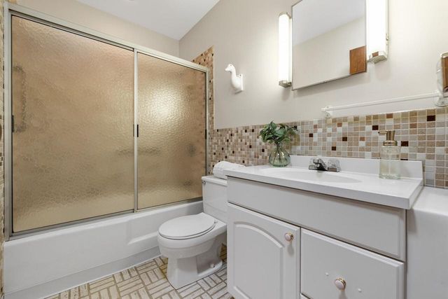 W378N5832 Farmwood HEIGHTS, Oconomowoc, WI 53066