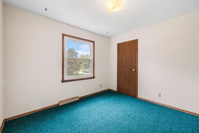 W378N5832 Farmwood HEIGHTS, Oconomowoc, WI 53066