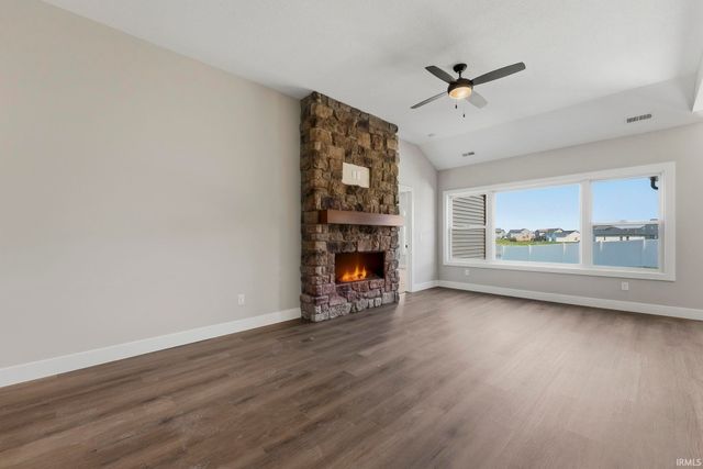 942 Arthur Heights Drive, Fort Wayne, IN 46818