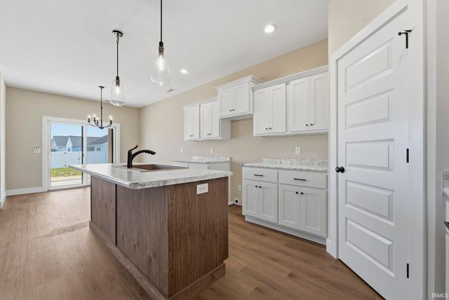 942 Arthur Heights Drive, Fort Wayne, IN 46818