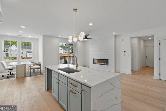 1050 Blair Lane 203, Peachtree City, GA 30269